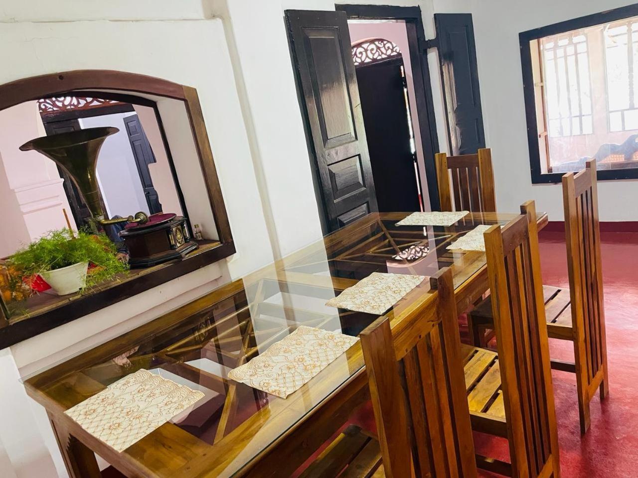 Lake Classical Guest House Kandy Zewnętrze zdjęcie