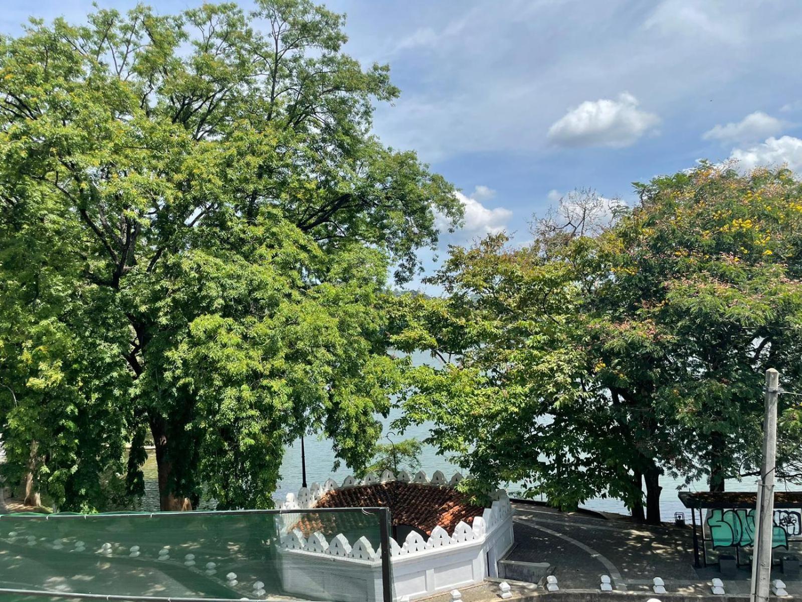 Lake Classical Guest House Kandy Zewnętrze zdjęcie